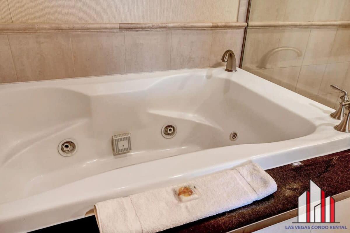 Mgm Signature-11-704 Jacuzzi Studio Λας Βέγκας Εξωτερικό φωτογραφία